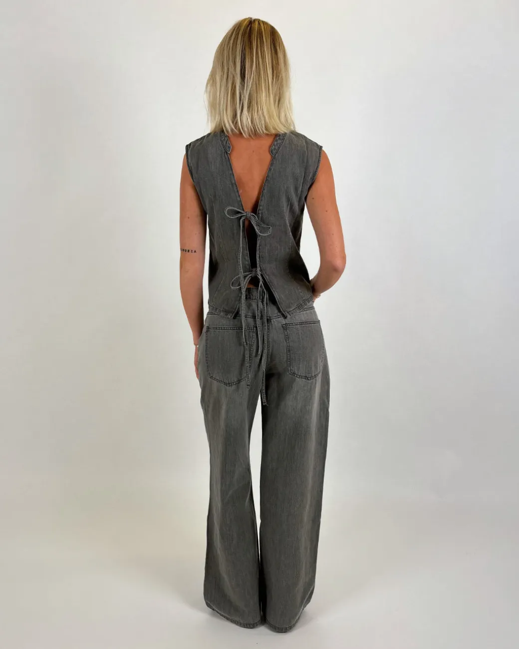 ANNIKA top denim, grå