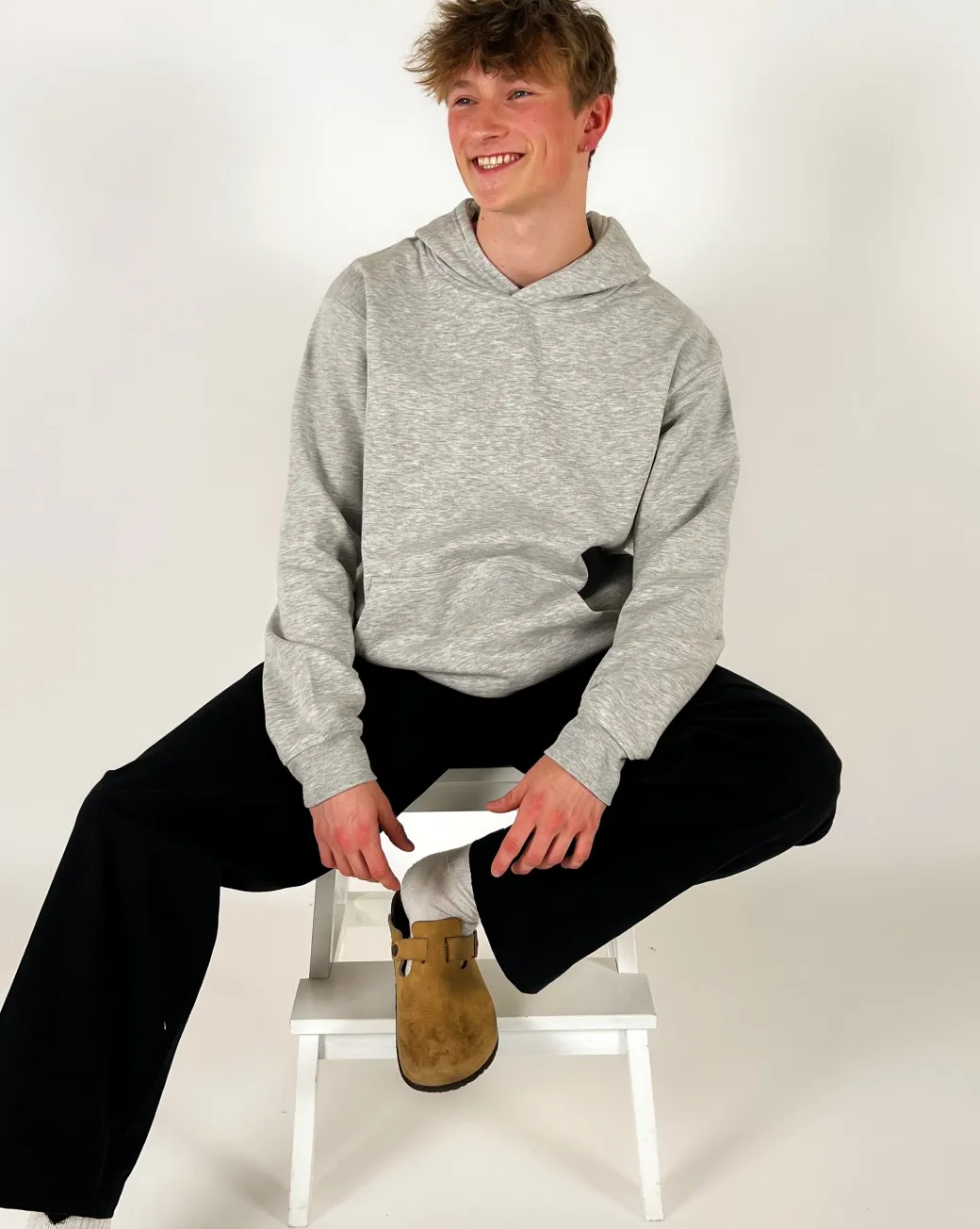 BASIC hoodie, grå