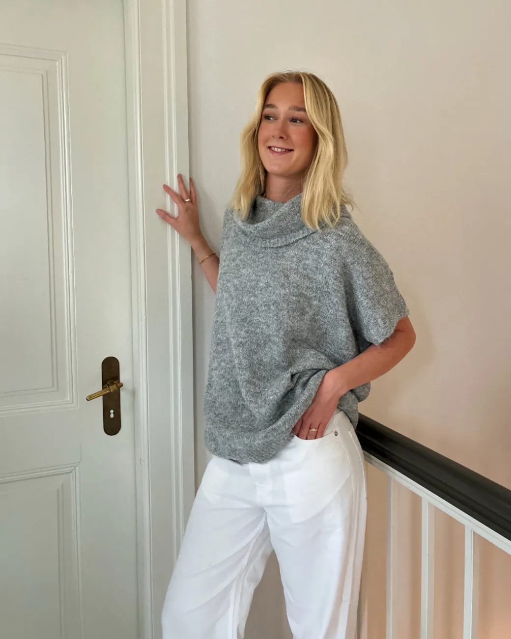 BRIANA strik, grå