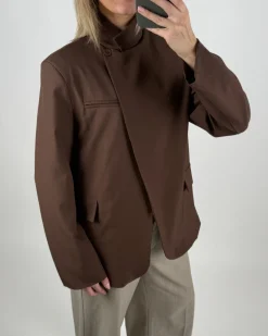 BRYNN blazer med høj krave, brun