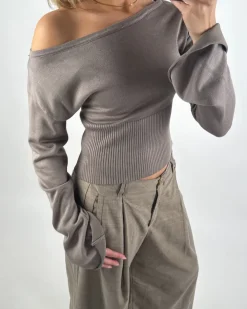 CARTER one shoulder bluse, brun