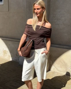 DINA off shoulder top, brun