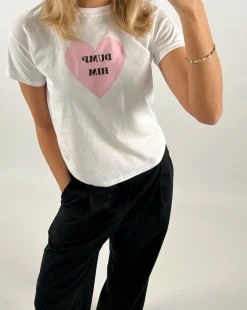 DUMP HIM baby tee, hvid