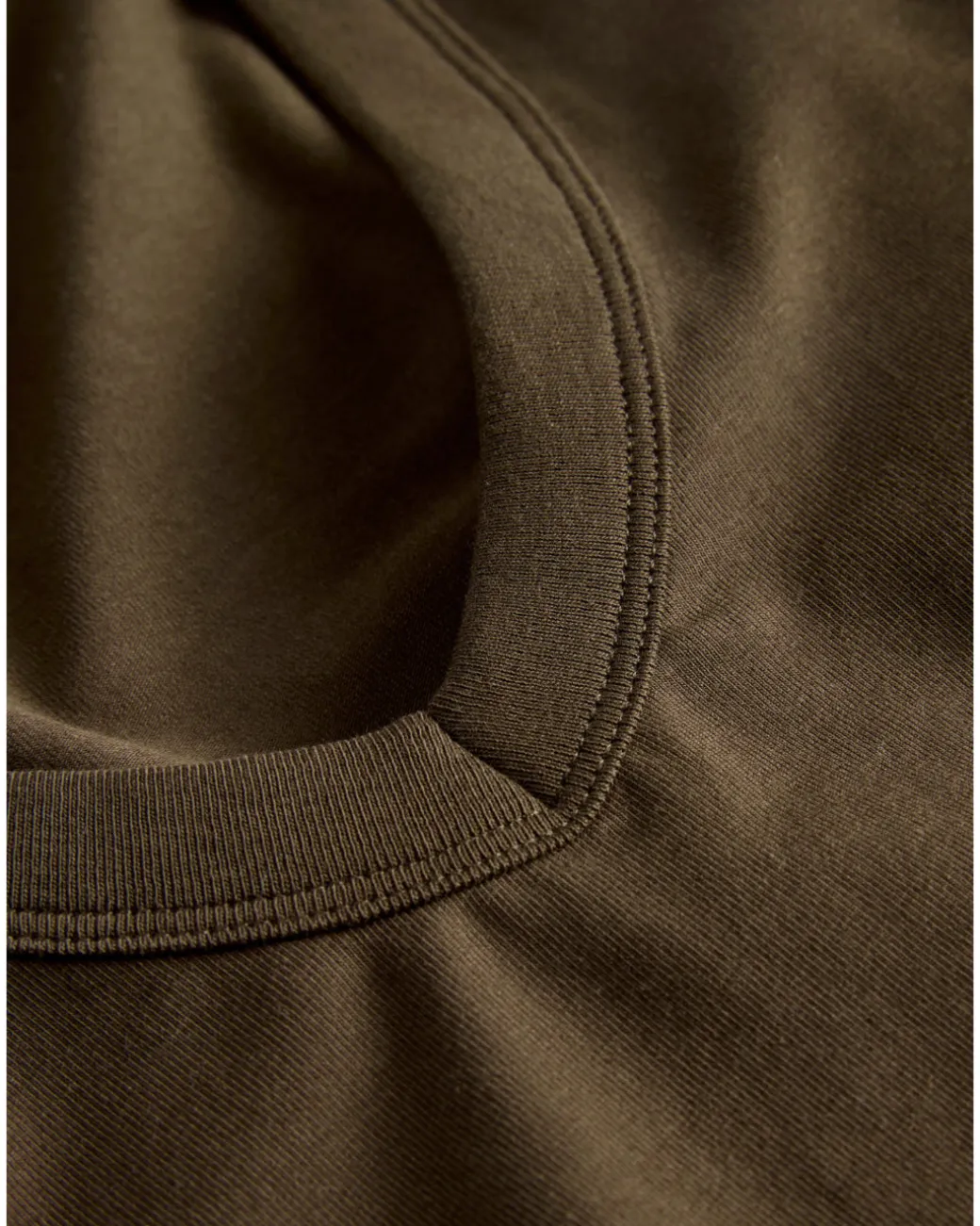 GIGI v-hals top, brun
