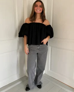 LEANNA off shoulder bluse, sort