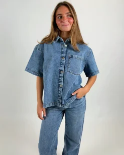 LOUISE kortærmet denim skjorte, blå