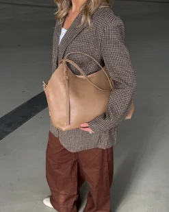 NAYA skuldertaske, beige