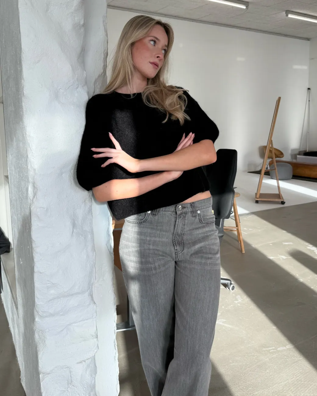 POPPY kortærmet strik, sort