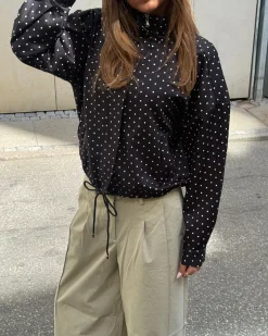 RHEA prikket jakke, sort