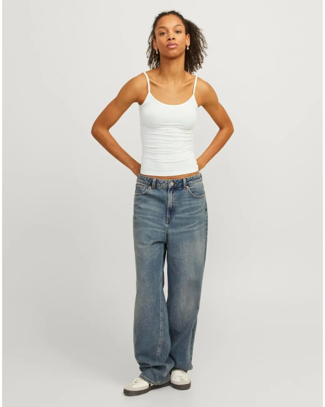 SAGA top, hvid
