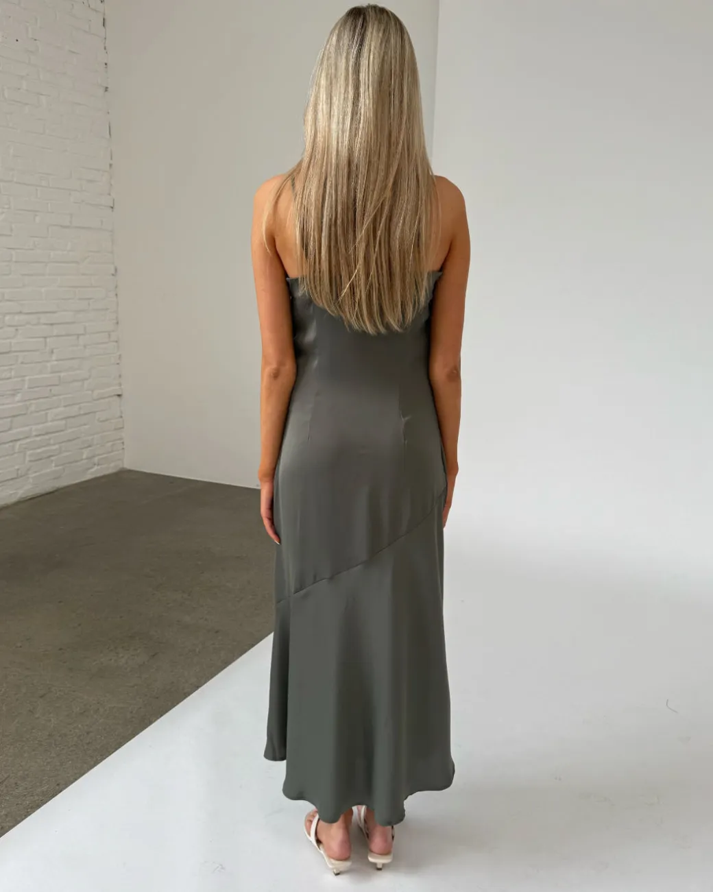SYLVIE maxi kjole, army