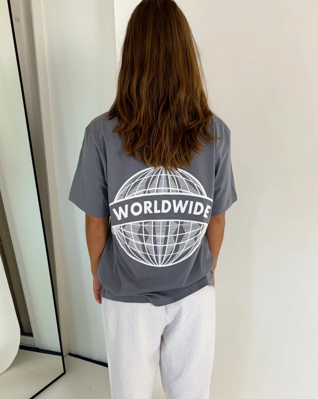 WORLDWIDE t-shirt, stone/hvid