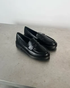 YASMIN loafers, sort