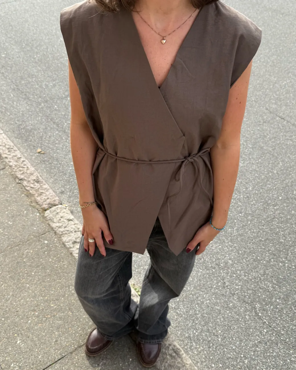 YUI vest, brun